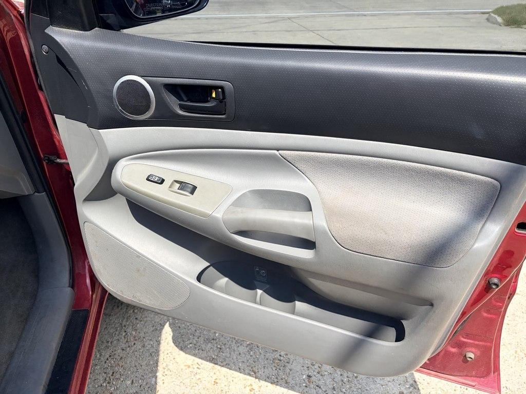 Toyota Tacoma PreRunner Double Cab V6 Auto 2WD 2006