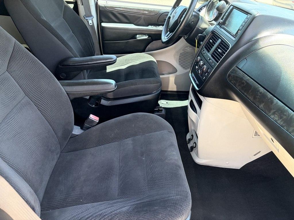 Dodge Grand Caravan SE 2017