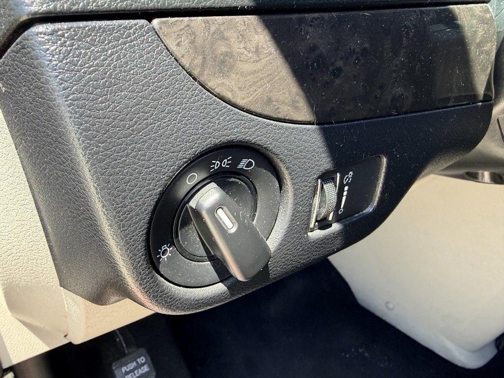 Dodge Grand Caravan SE 2017