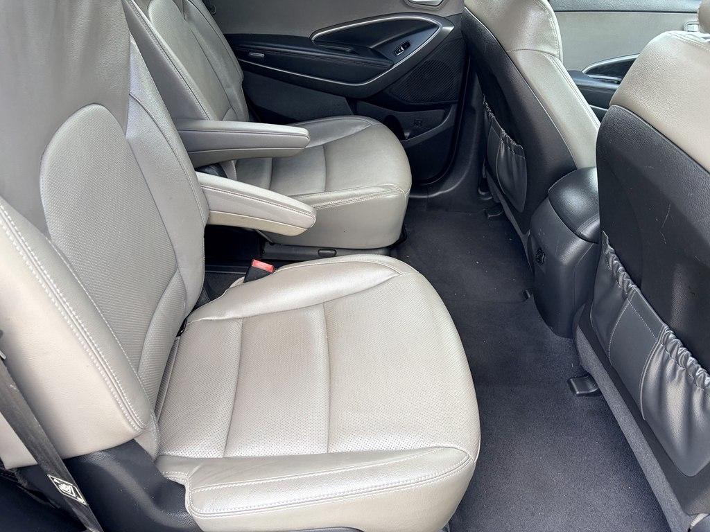 Hyundai Santa Fe SE w/Premium Package 2016