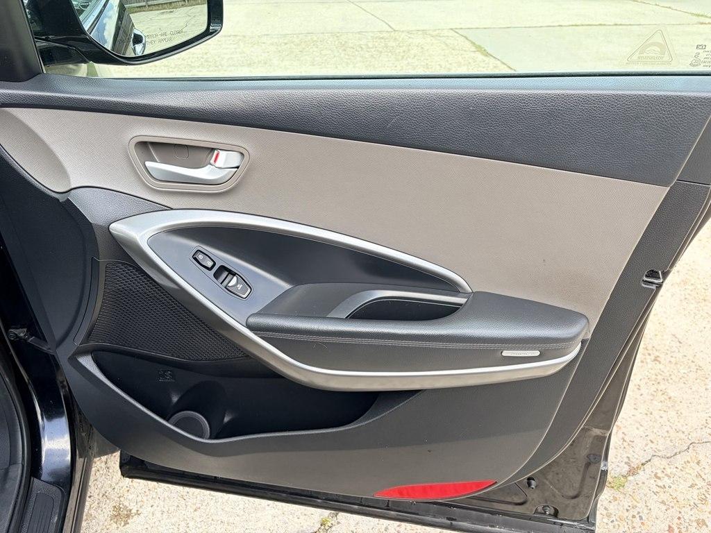 Hyundai Santa Fe SE w/Premium Package 2016