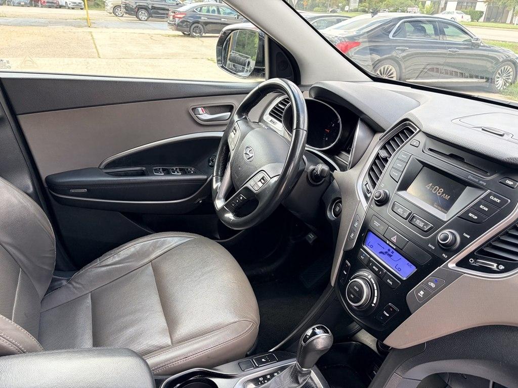 Hyundai Santa Fe SE w/Premium Package 2016