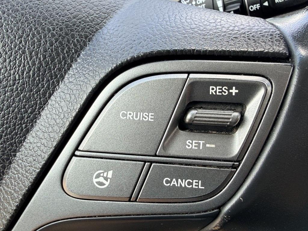 Hyundai Santa Fe SE w/Premium Package 2016