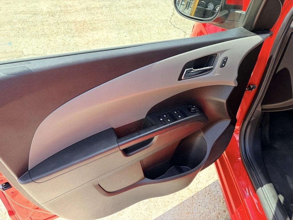 Chevrolet Sonic LTZ Auto 5-Door 2016