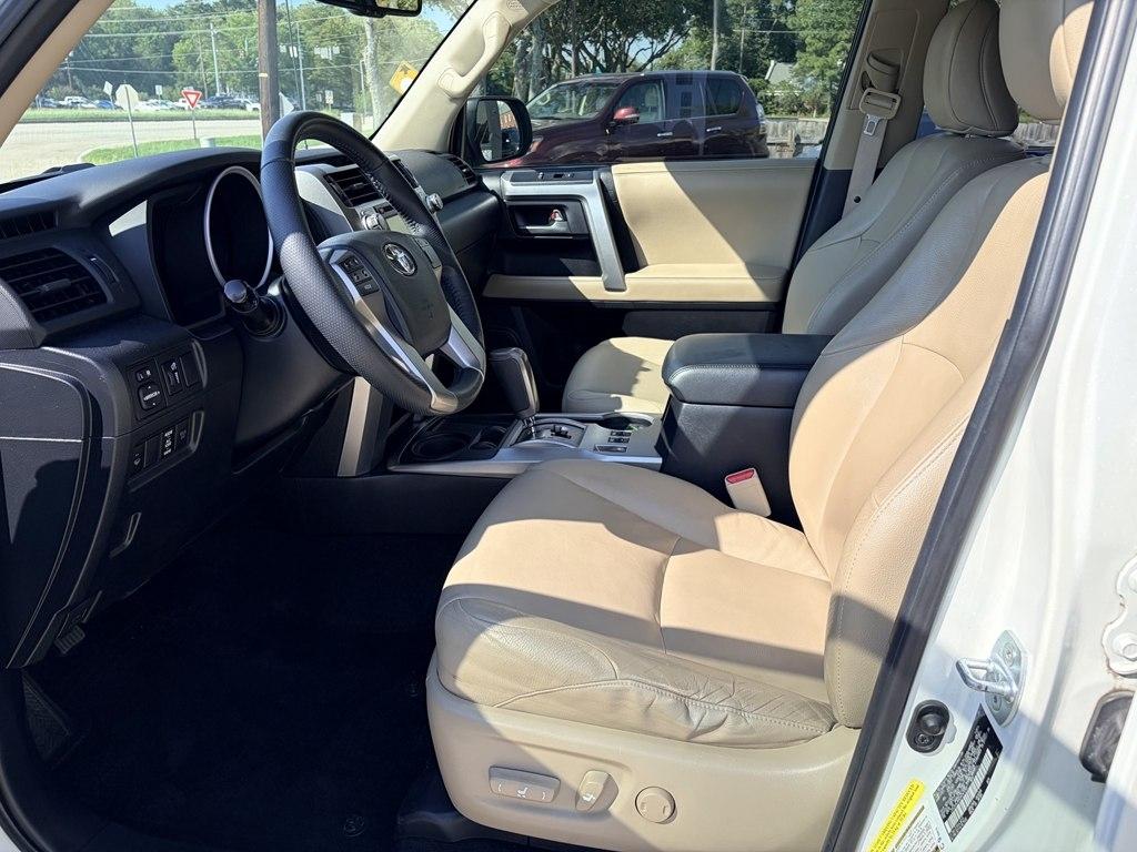 Toyota 4Runner SR5 2WD 2013