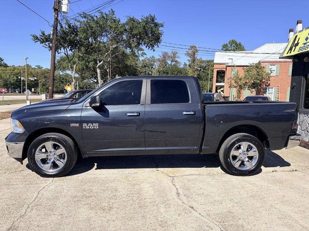 RAM 1500 SLT Crew Cab SWB 4WD 2017