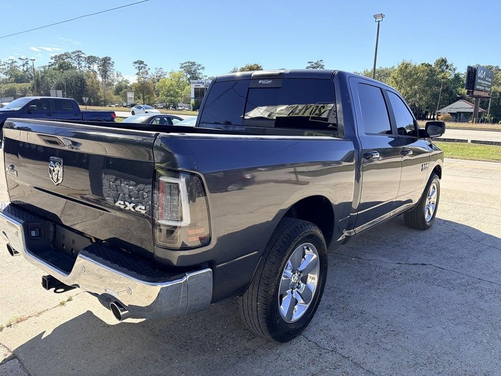 RAM 1500 SLT Crew Cab SWB 4WD 2017