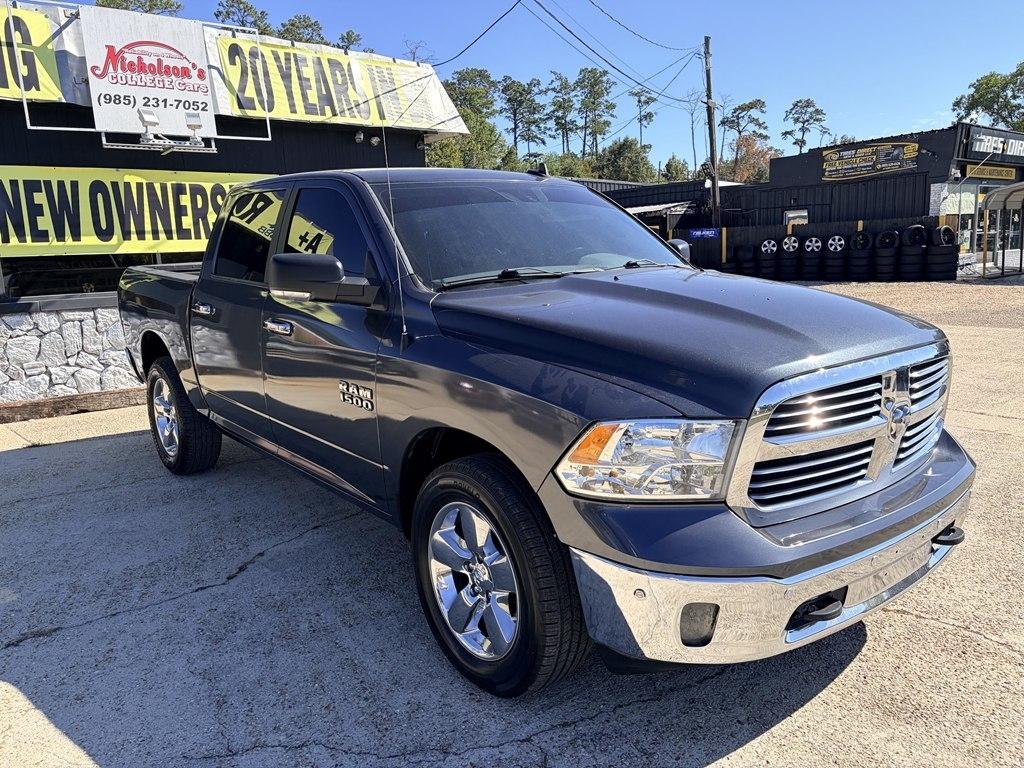 RAM 1500 SLT Crew Cab SWB 4WD 2017