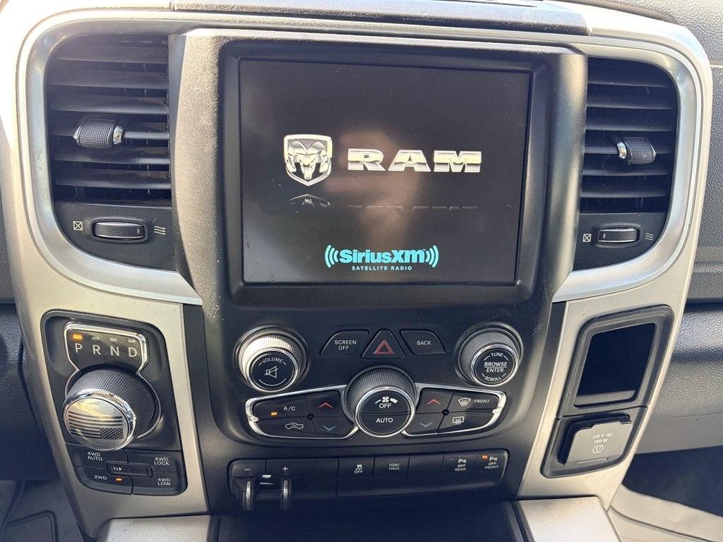 RAM 1500 SLT Crew Cab SWB 4WD 2017