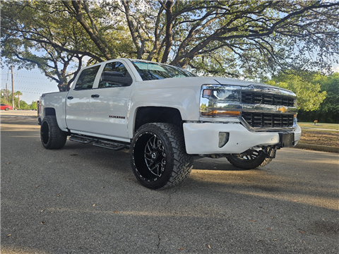 2018 Chevrolet Silverado 1500 LTZ Crew Cab 4WD