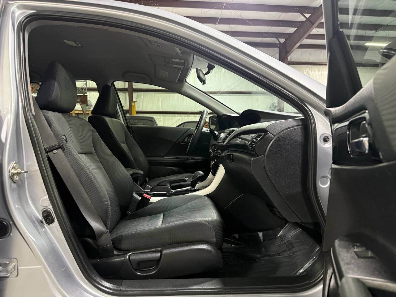 Honda Accord LX Sedan CVT 2016