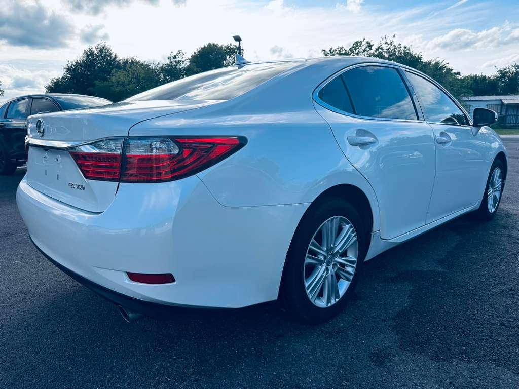 Lexus ES 350 Sedan 2013