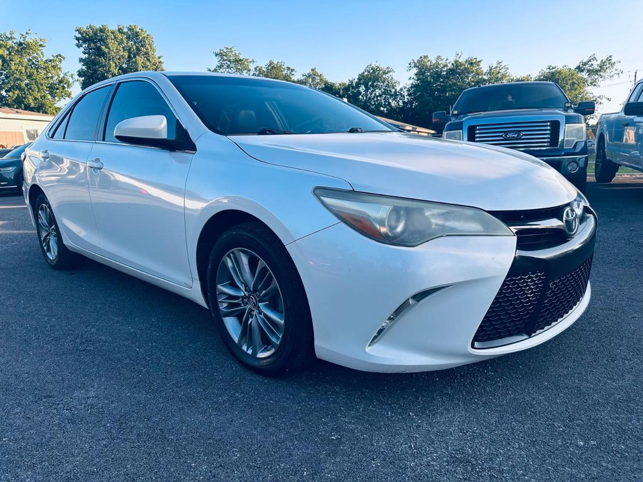 Toyota Camry SE 2016