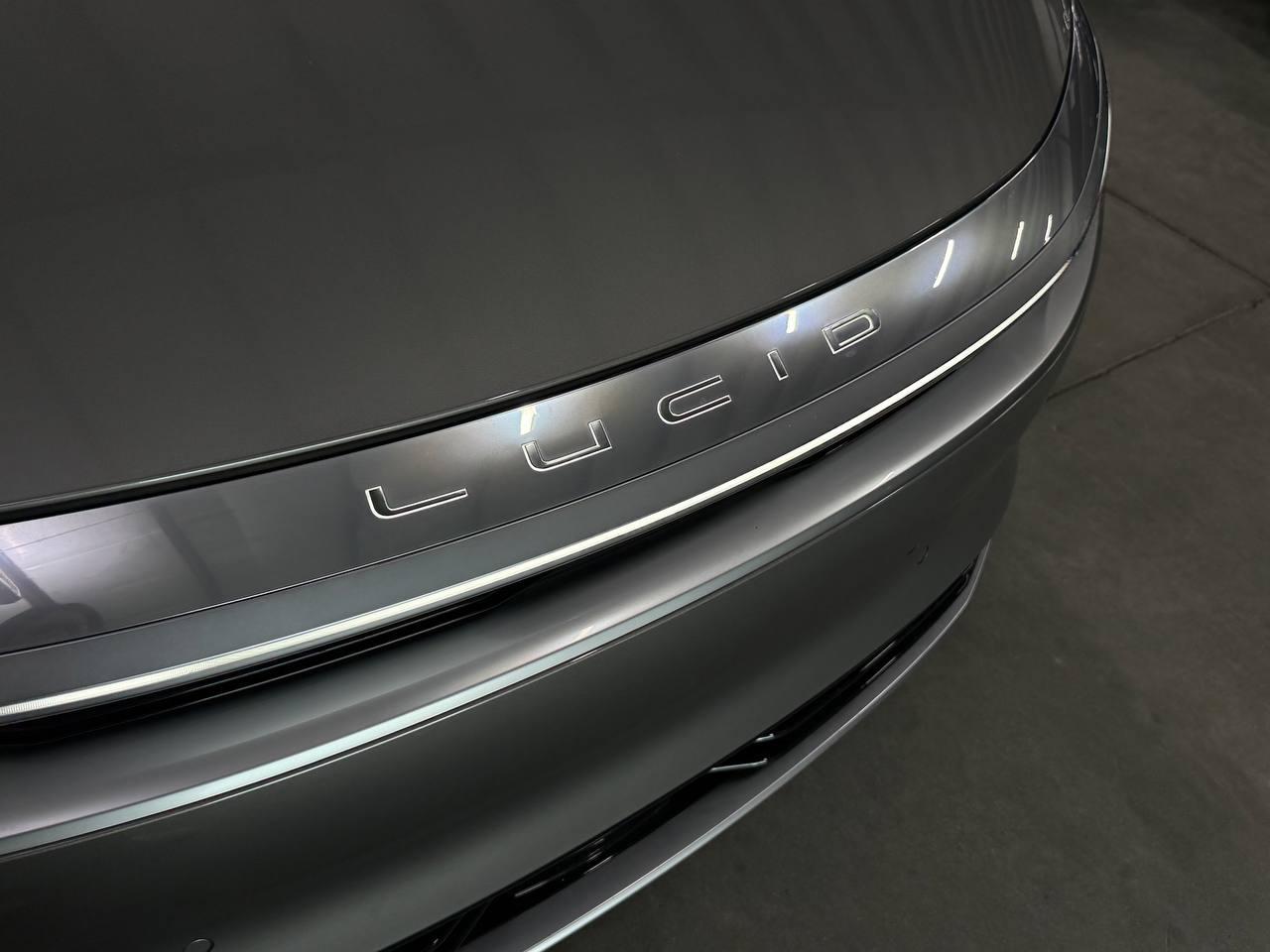 Lucid Air Pure 2023