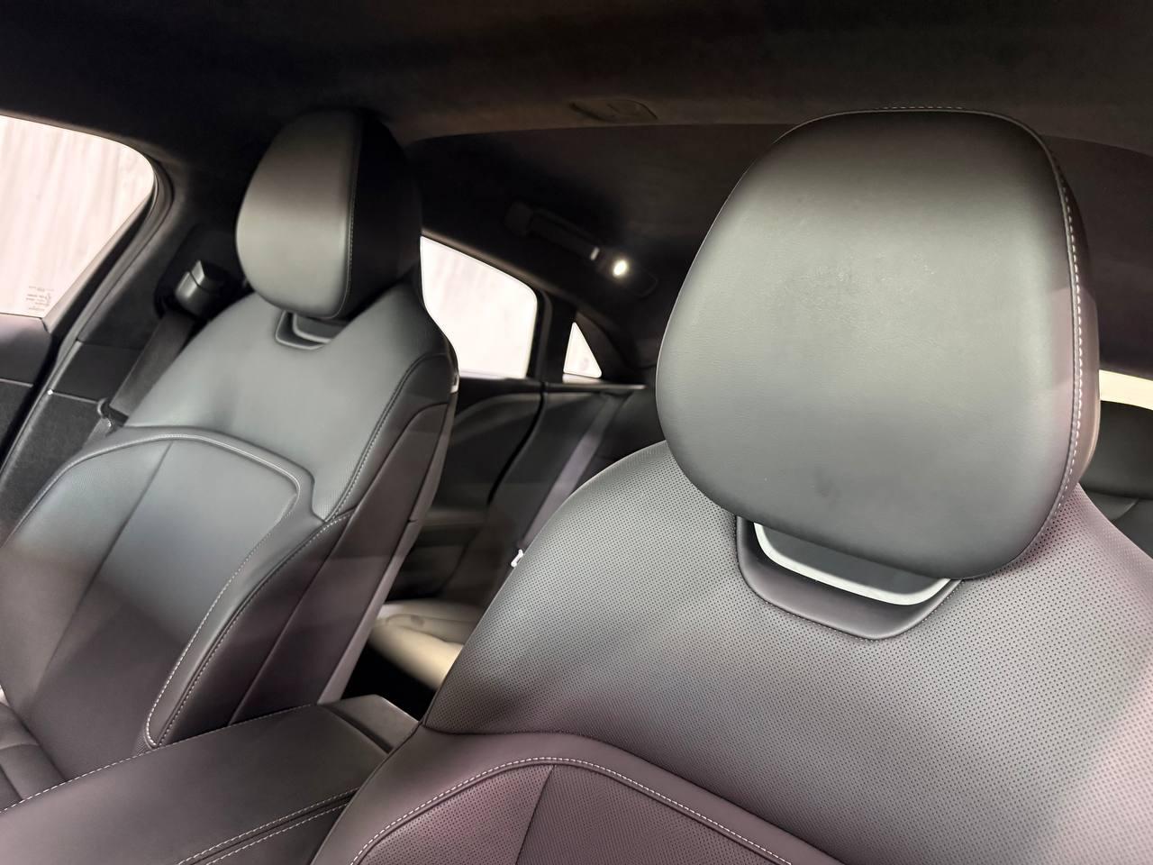 Lucid Air Pure 2023