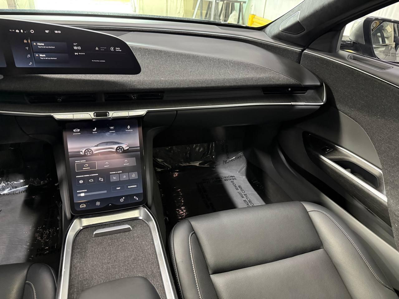 Lucid Air Pure 2023