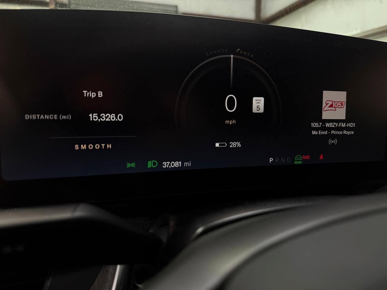 Lucid Air Pure 2023