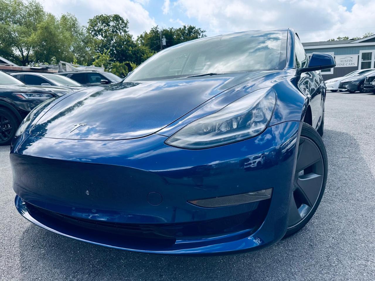 Tesla Model 3  2023