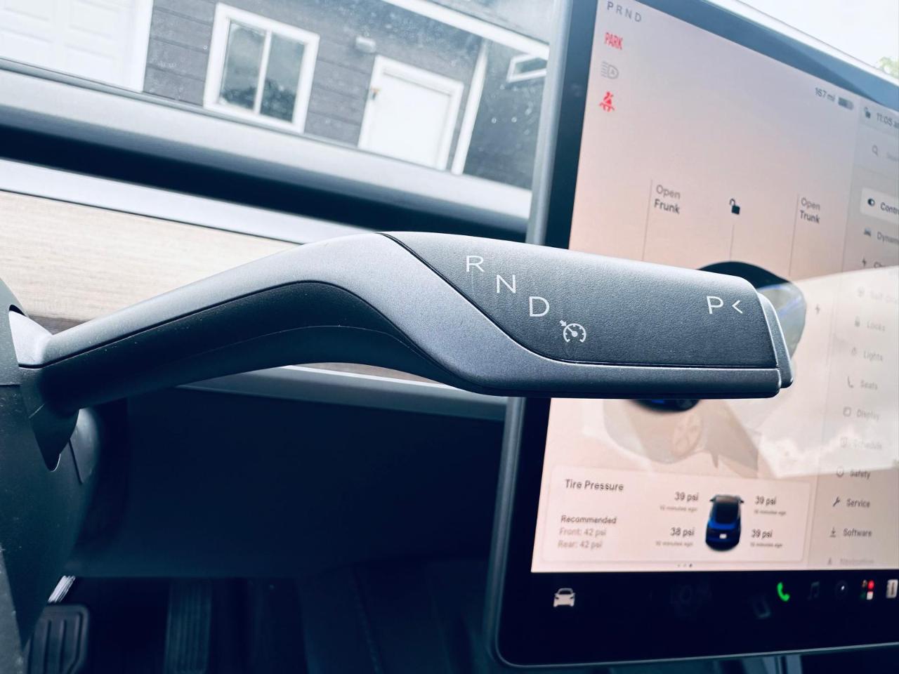 Tesla Model 3  2023