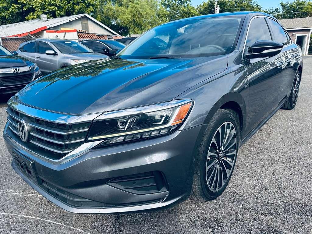 Volkswagen Passat Limited Edition 4D Sedan 2022