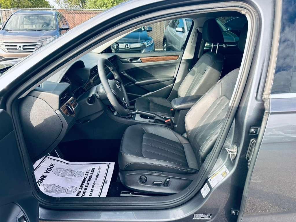 Volkswagen Passat Limited Edition 4D Sedan 2022