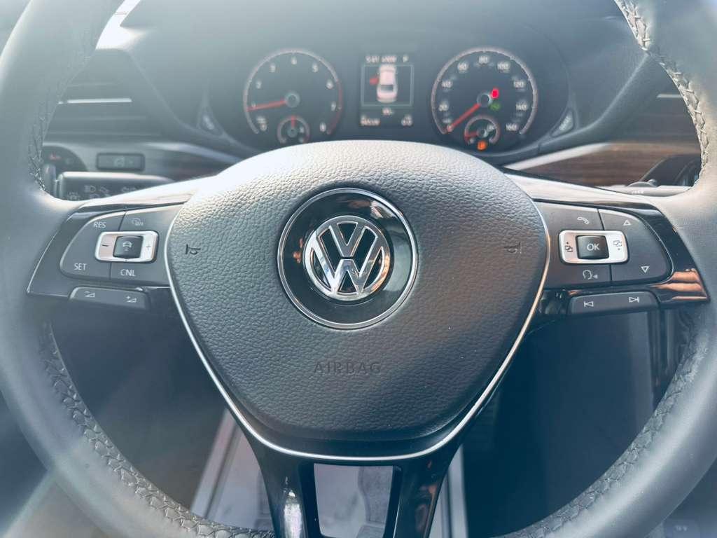 Volkswagen Passat Limited Edition 4D Sedan 2022