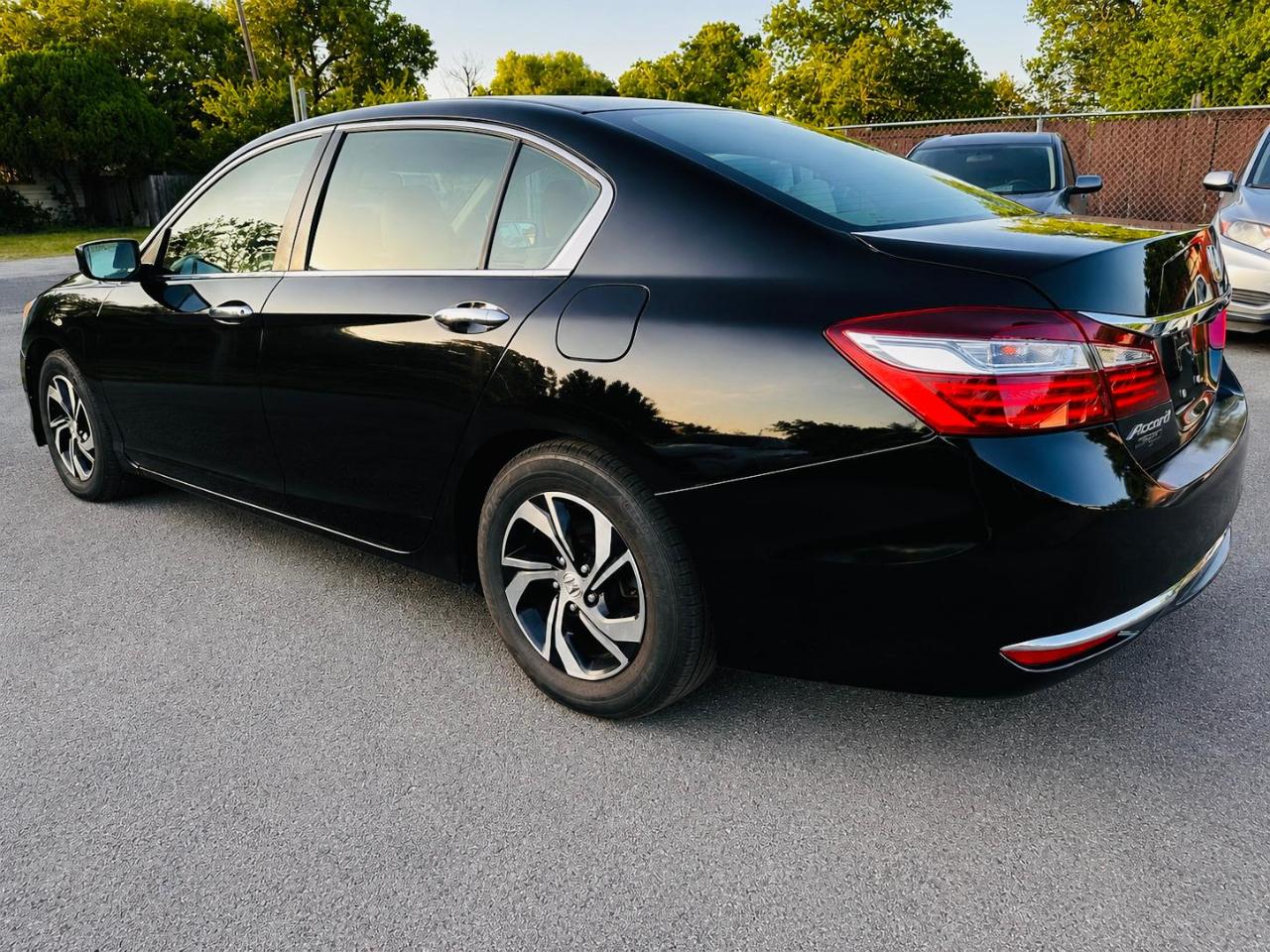 Honda Accord LX Sedan CVT 2016