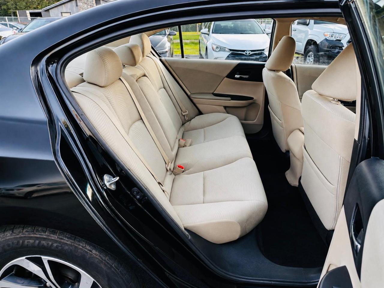 Honda Accord LX Sedan CVT 2016