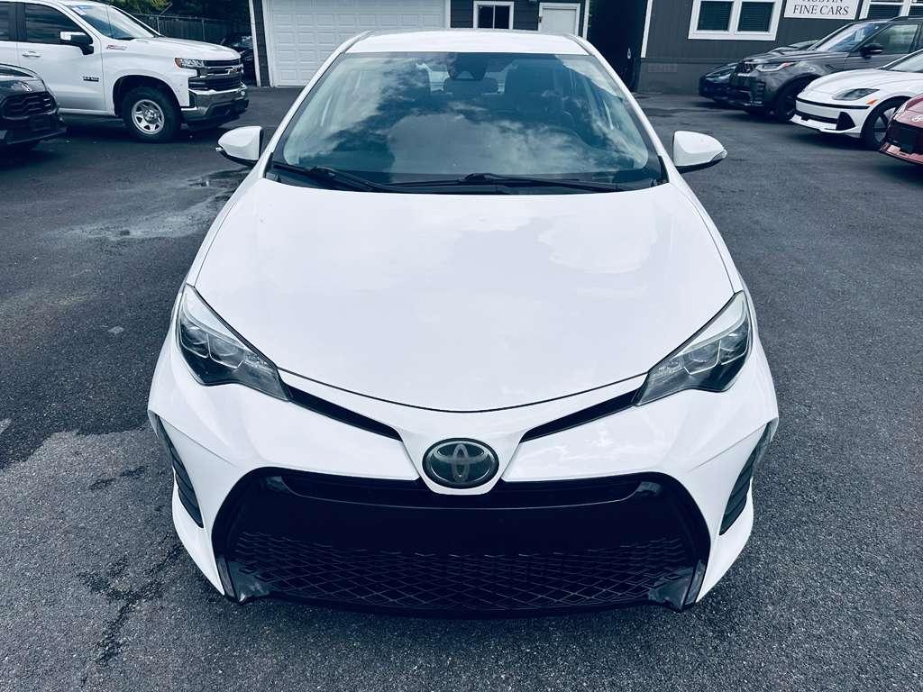 Toyota Corolla XLE CVT 2019