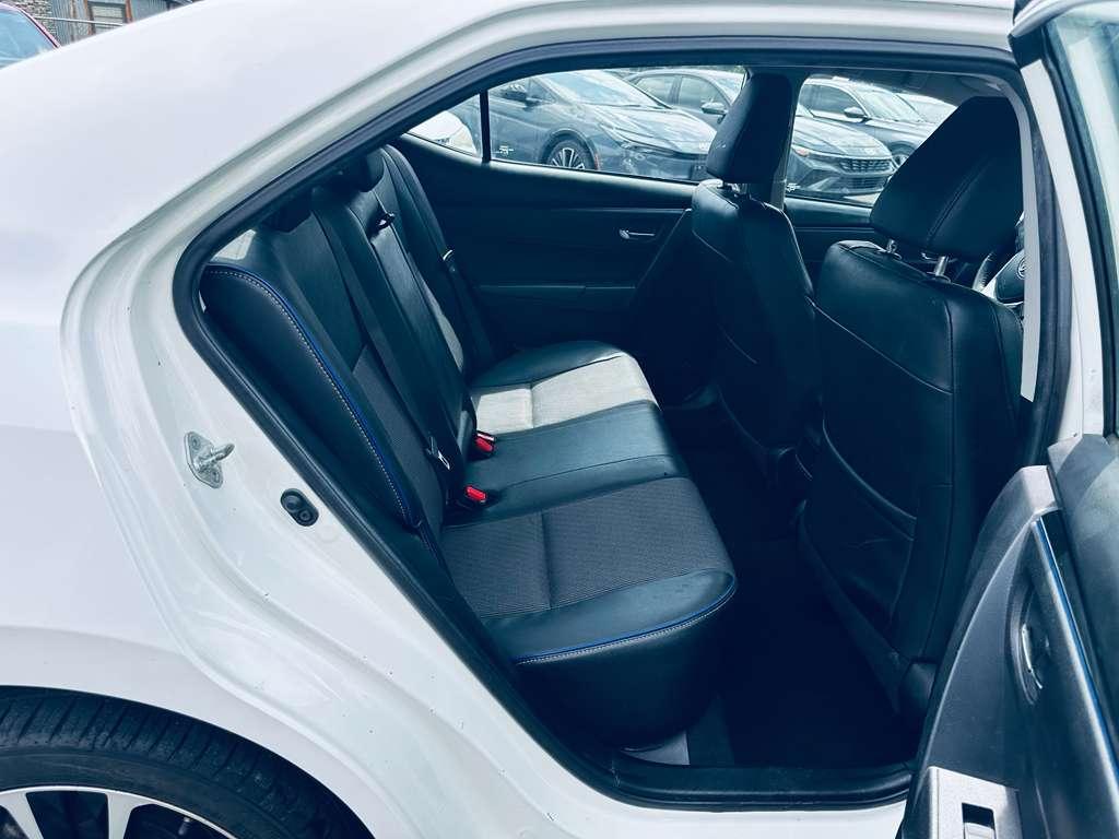 Toyota Corolla XLE CVT 2019