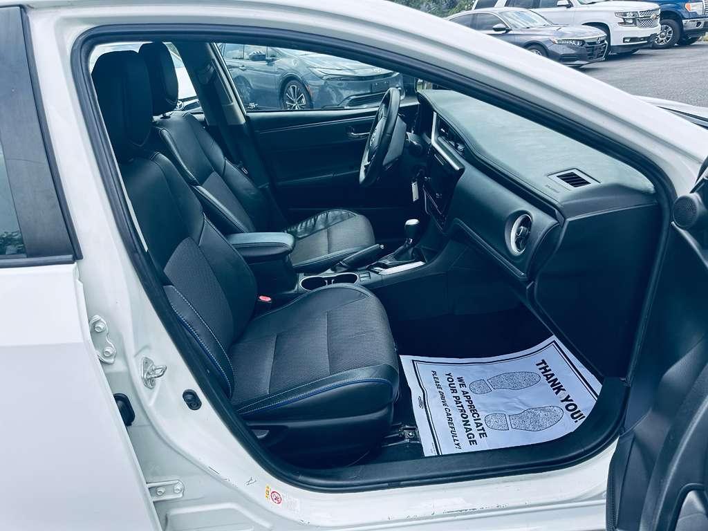 Toyota Corolla XLE CVT 2019