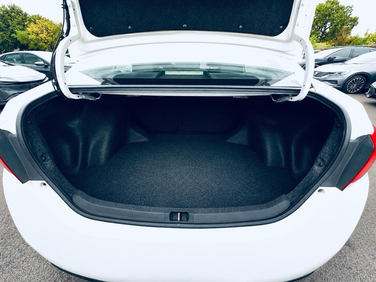 Toyota Corolla XLE CVT 2019