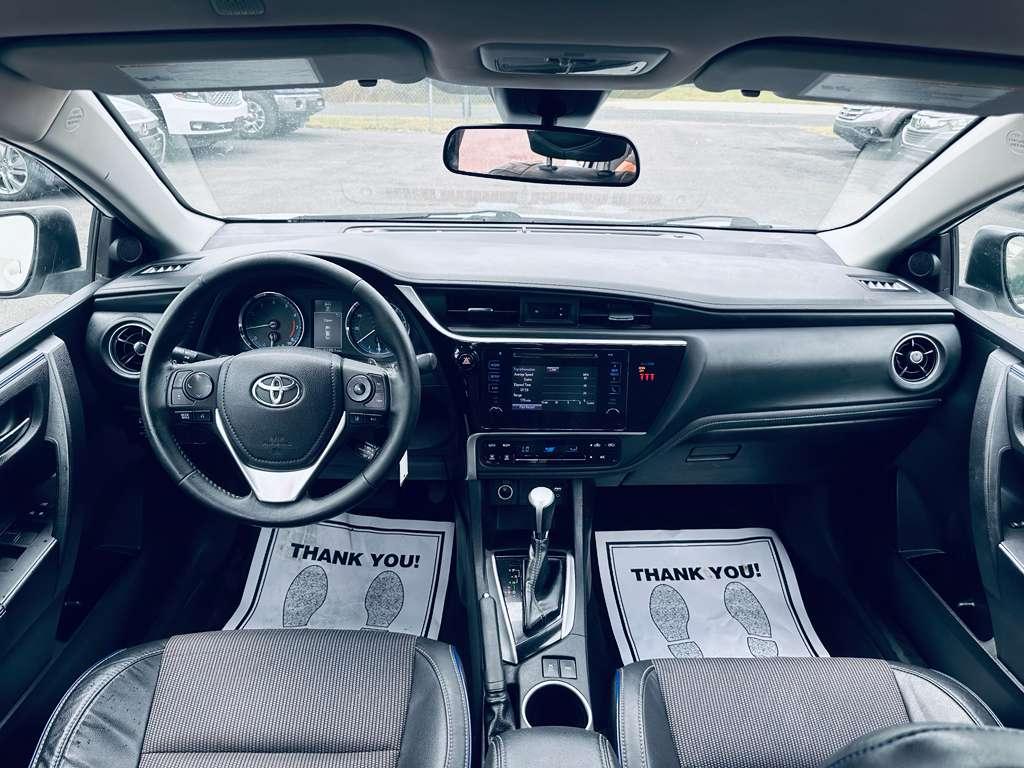 Toyota Corolla XLE CVT 2019