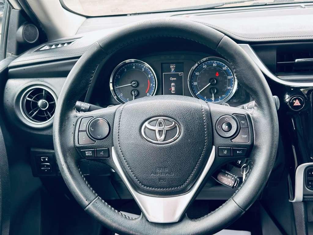 Toyota Corolla XLE CVT 2019