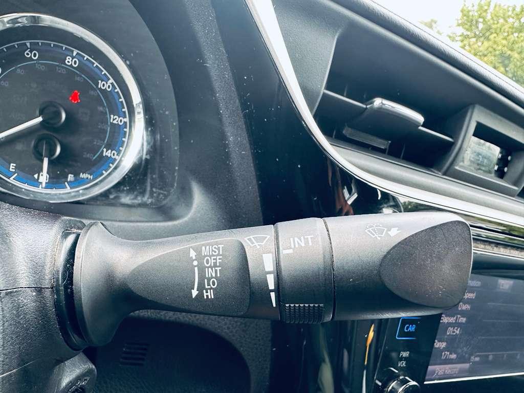 Toyota Corolla XLE CVT 2019