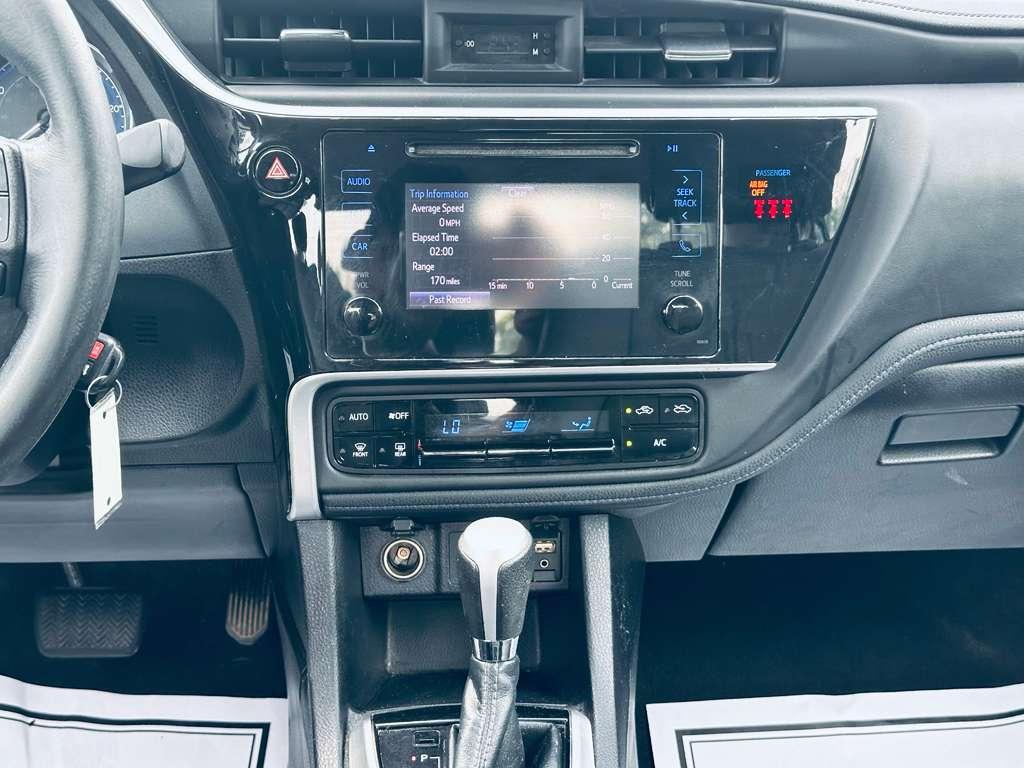 Toyota Corolla XLE CVT 2019
