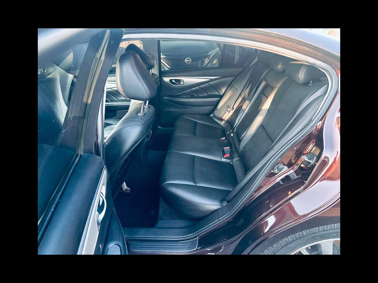 Infiniti Q50 3.0t LUXE 2020
