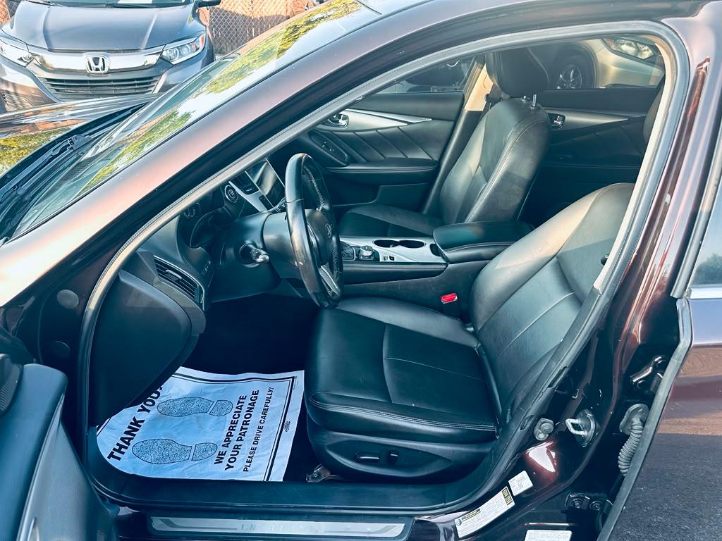 Infiniti Q50 3.0t LUXE 2020