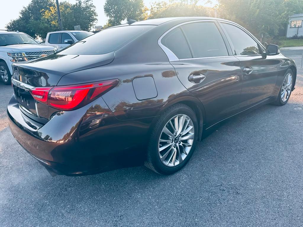 Infiniti Q50 3.0t LUXE 2020