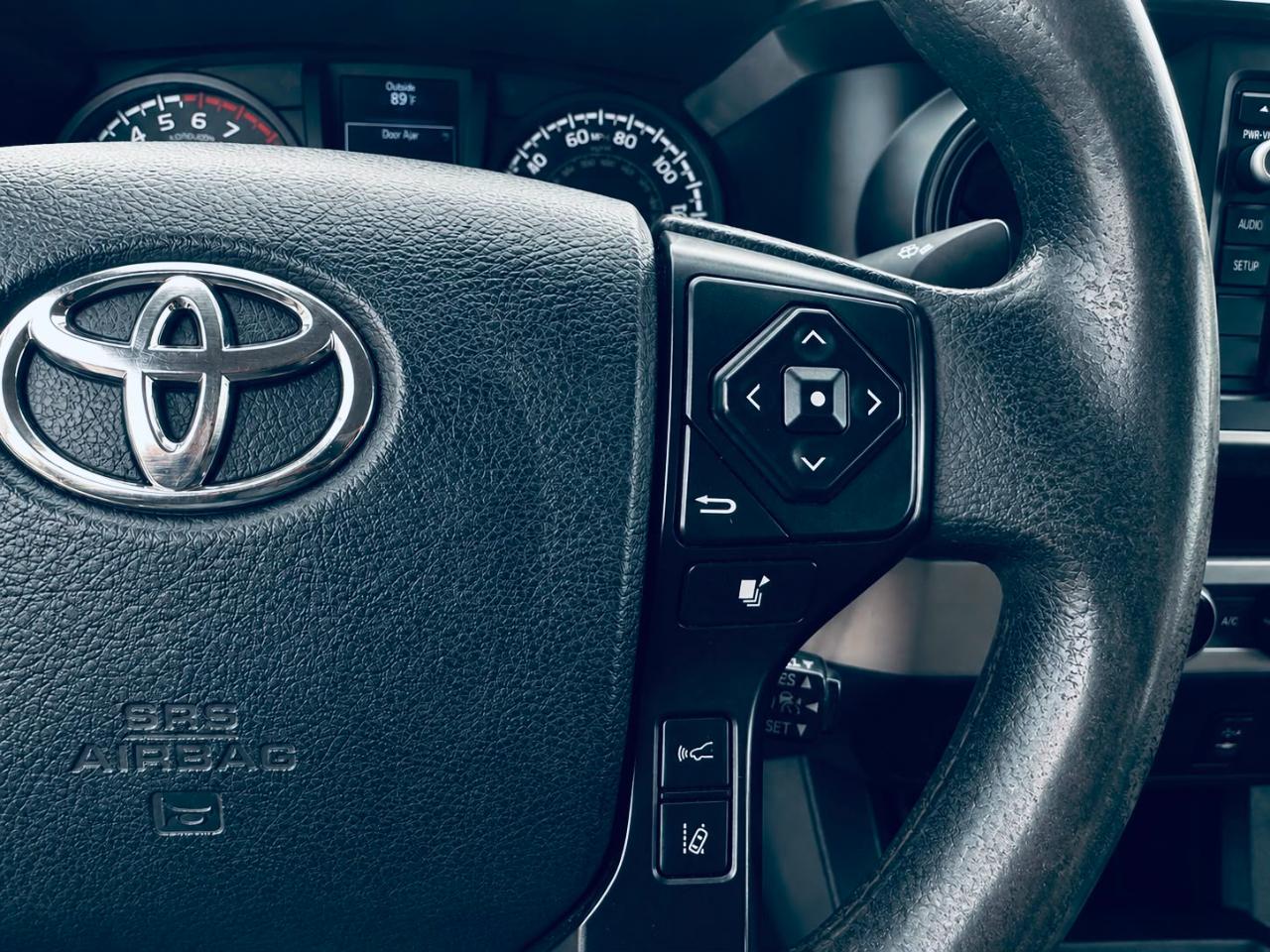 Toyota Tacoma  2018