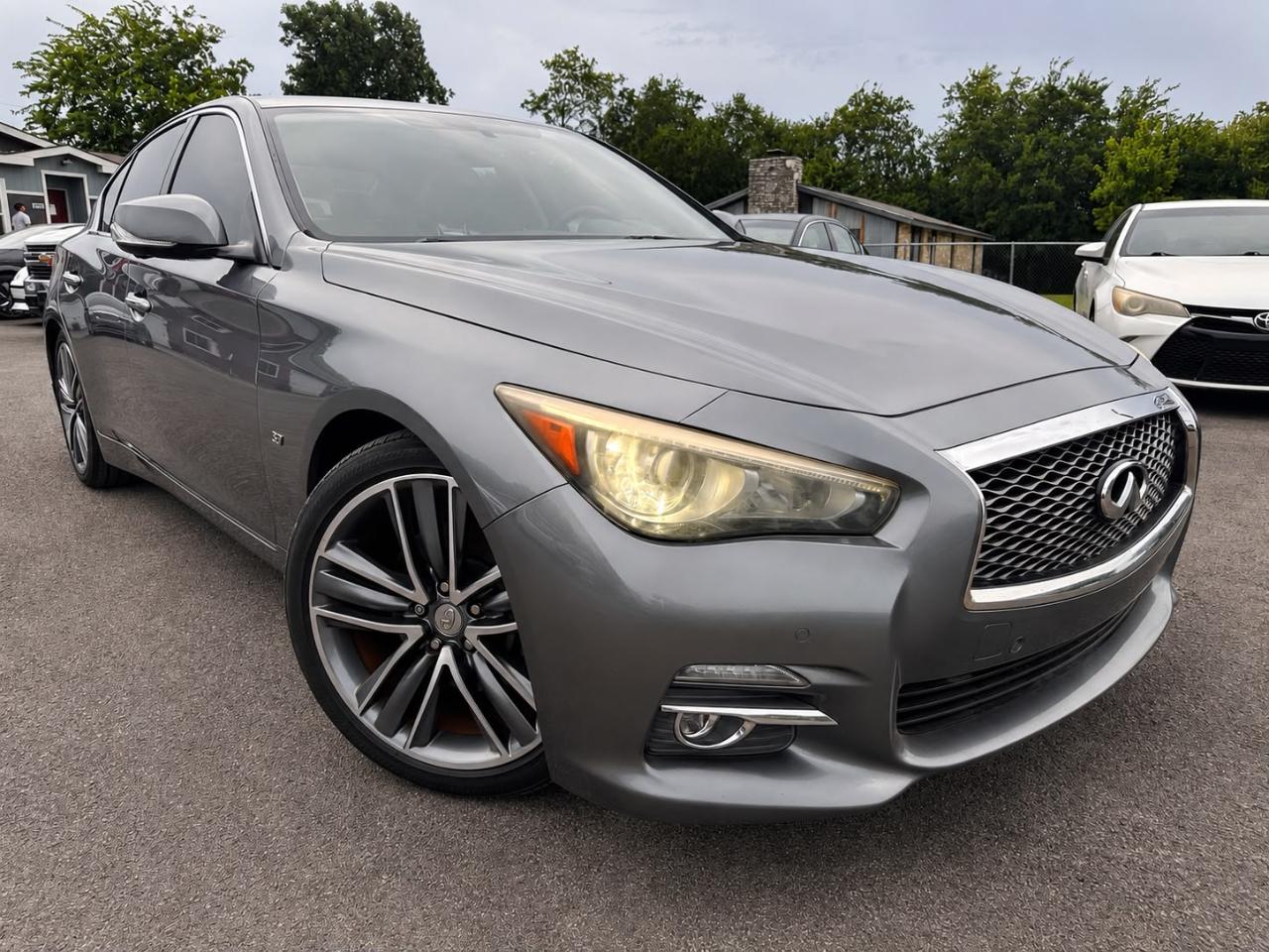 Infiniti Q50 Premium 2014