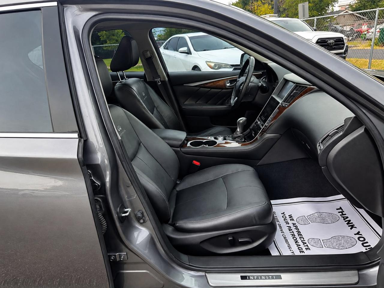 Infiniti Q50 Premium 2014