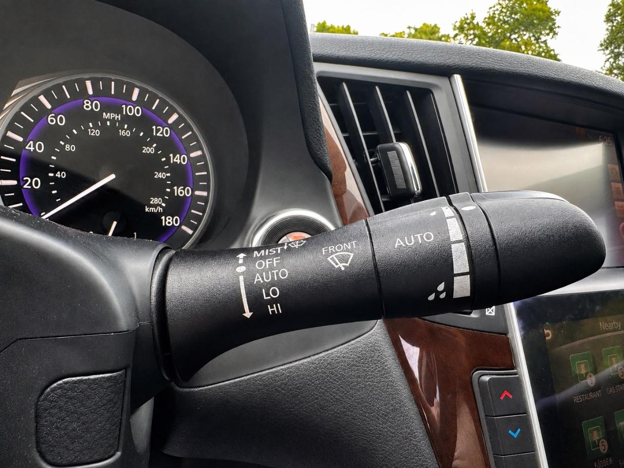 Infiniti Q50 Premium 2014