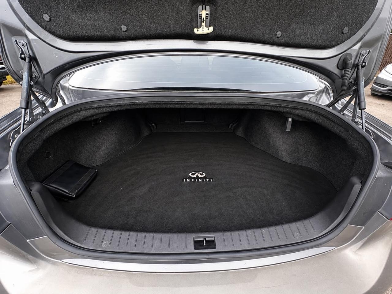 Infiniti Q50 Premium 2014