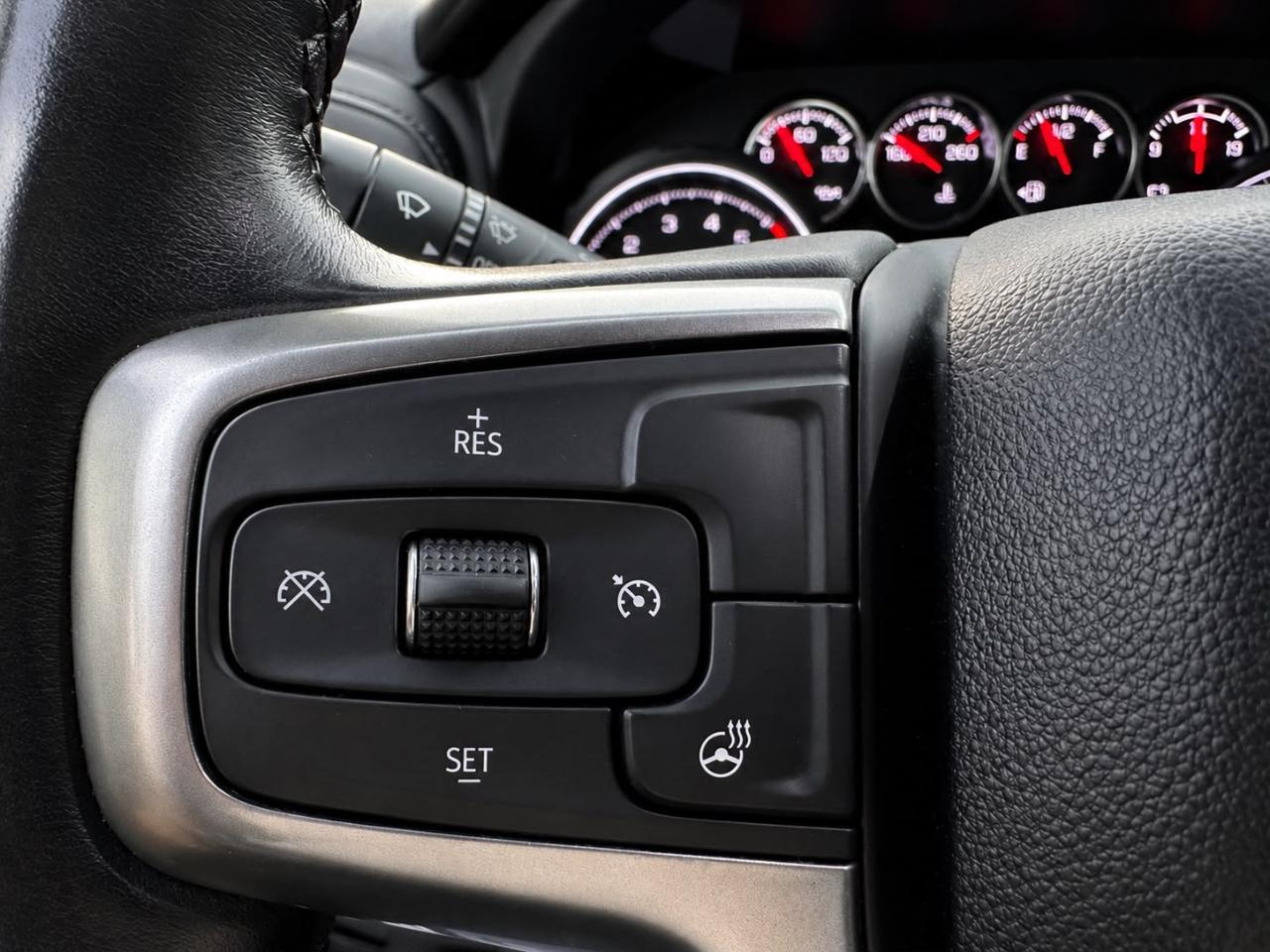 Chevrolet Silverado 1500 Limited LT Crew Cab 4WD 2022