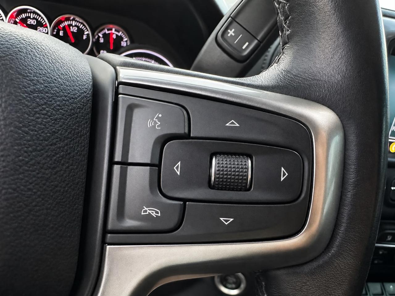 Chevrolet Silverado 1500 Limited LT Crew Cab 4WD 2022