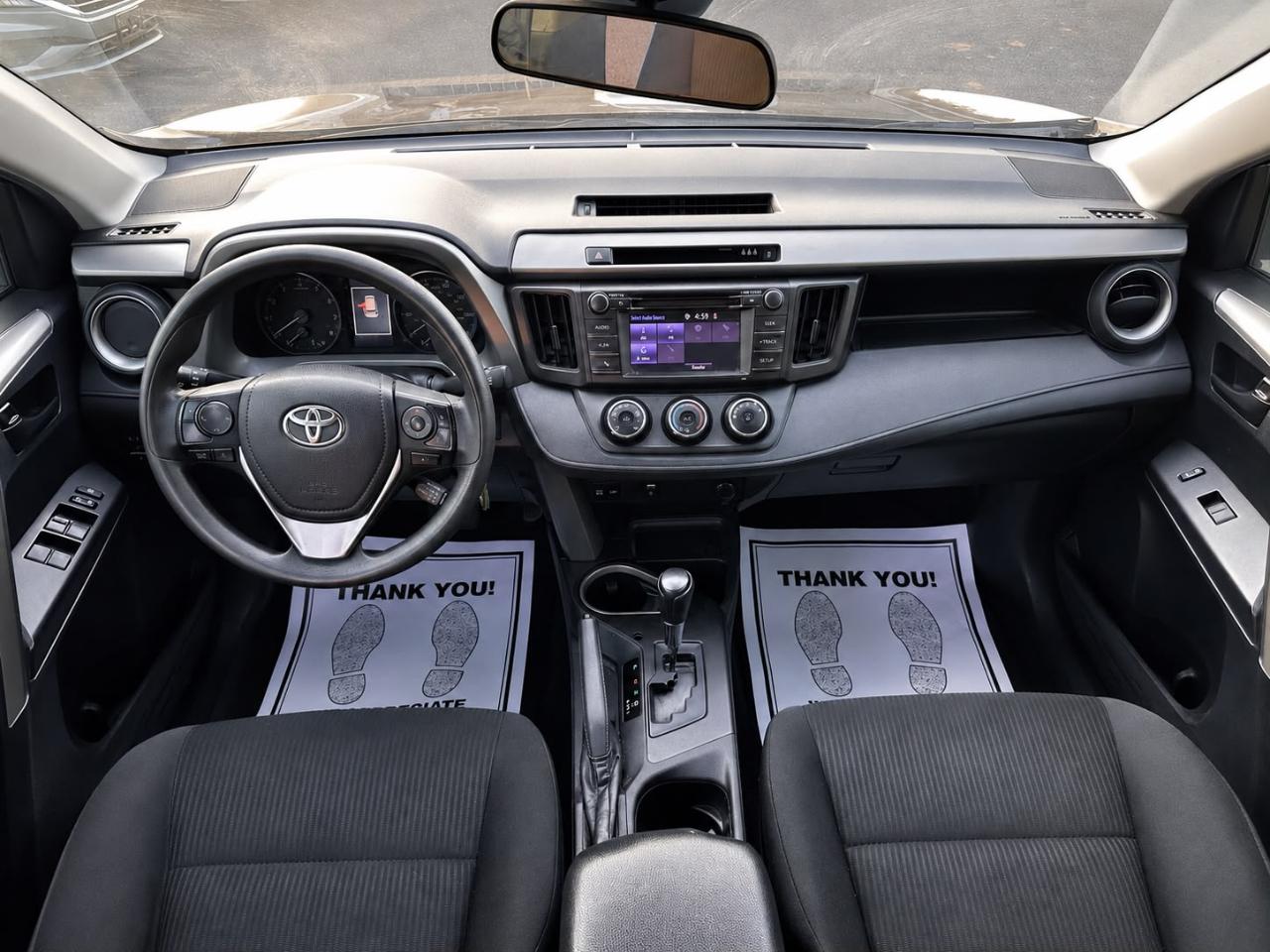 Toyota RAV4 LE FWD 2018
