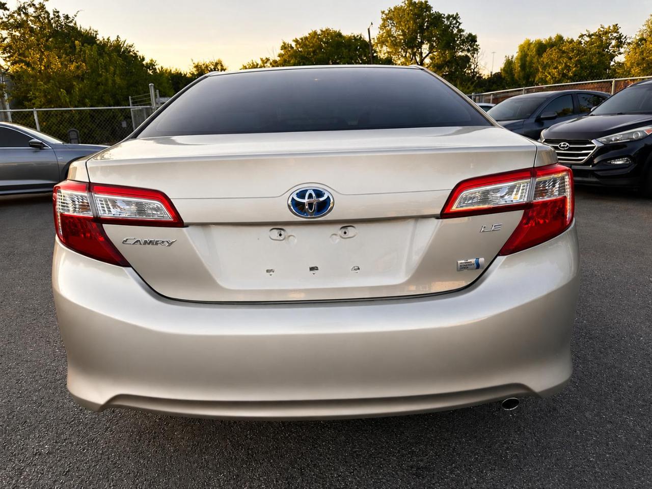 Toyota Camry Hybrid LE 2014