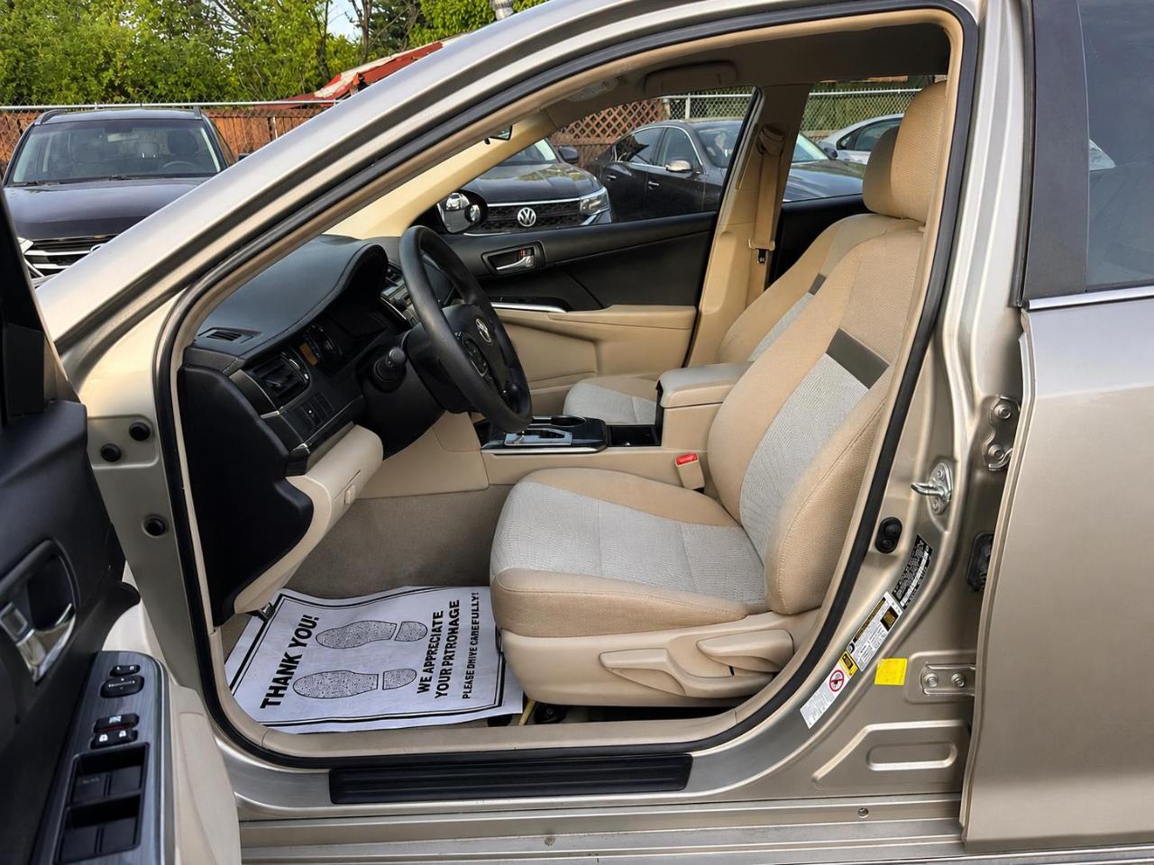 Toyota Camry Hybrid LE 2014