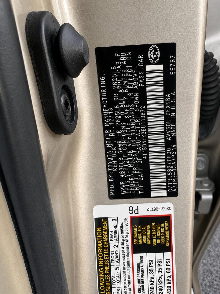Toyota Camry Hybrid LE 2014
